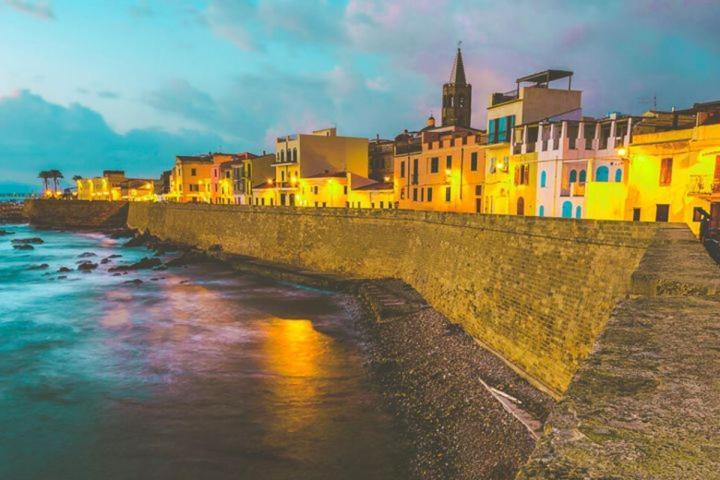 Panoramic Bastioni Sea View Apartamento Alghero Exterior foto